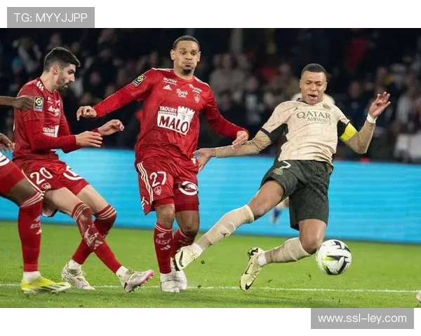 葡超波尔图迎战阿维斯SAD,领头羊主场强势力争连胜 葡超波尔图迎战阿维斯SAD,领头羊主场强势力争连胜