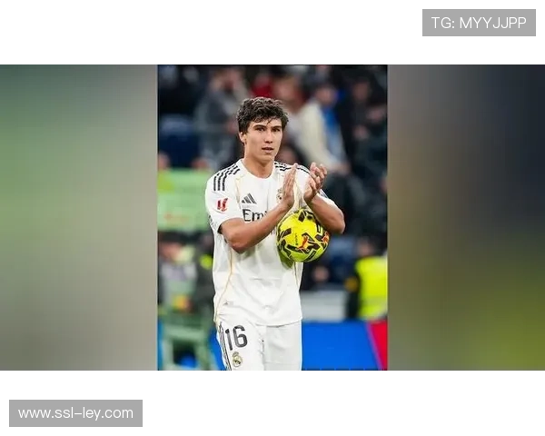 皇马5-1大胜贝蒂斯,加西亚帽子戏法