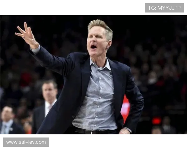 科尔谈执教演变：现在不再喊具体战术，注重空间与多打少处理