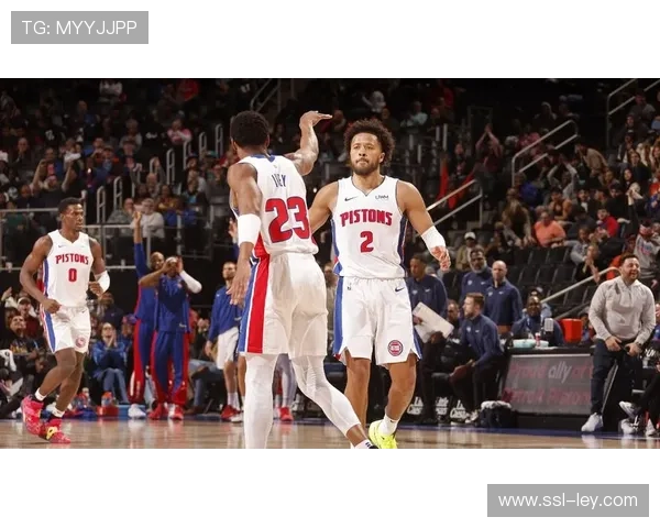 活塞126-111胜尼克斯,坎宁安左膝疼痛出战成疑仍率队取胜 活塞126-111胜尼克斯,坎宁安左膝疼痛出战成疑仍率队取胜